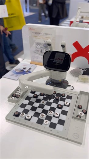 Android checkers the machine knows if you cheat🤣🏁