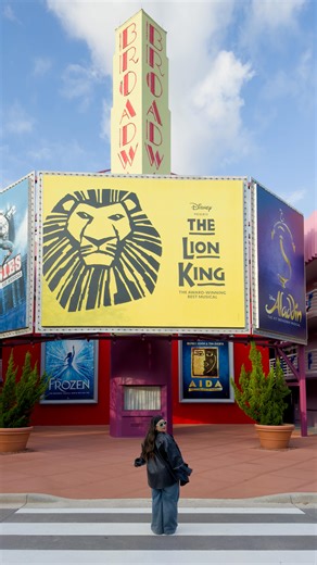 Looking at staying on Disney property on a budget? This hotel is exactly what you’re looking for! 🏨🎶 📍 Disney’s All-Star Music Resort, @waltdisneyworld 🎵 Themed sections: Country, Rock, Jazz, Calypso & Broadway (all totally photo-op worthy) 🛏️ Rooms are simple but perfect for recharging after long park days 🏊 Two pools to cool off between park days 🚌 Free Disney bus transportation to all the parks & Disney Springs 🎁 Food court, arcade & gift shop all on-site 🚗 Complimentary parking at t