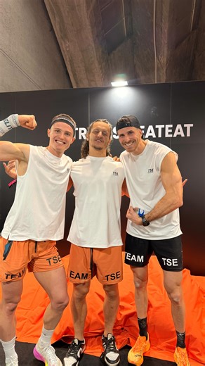 TRAINSWEATEAT on Instagram: "Immense fierté pour nos 4 athlètes engagés en HYROX Solo Pro Men 💥 Ils ont tout donné sur la course, repoussé leurs limites et représenté TSE avec force et détermination 👊🔥 Des performances solides, du mental et du cœur. Bravo à eux 👏💪 Résultats : @tommy.vlt — 00:57:35 (2eme au classement provisoire) @thomasdbst_coach — 00:57:46 (3eme au classement provisoire) @antho_casano — 00:59:11 @arthur.benedetti - 1:14:06"