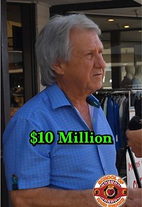 He got RICH from WHAT 🤯 I interviewed a lawn mowing multimillionaire in Scottsdale, Arizona and I asked him how he got RICH! He told me the best financial lesson he learned from the recession of 2008 and I asked him if people can get rich from boring businesses in today’s world. Lastly, I asked him for his best advice for anyone dealing with adversity in their life and his best piece of advice for the younger generation. #wealth #entrepreneur #financialfreedom #motivation