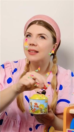 What kind of wonder is this? A musical music box! 🎺 #kidsinukrainian