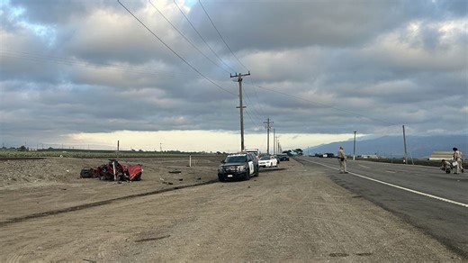 Two dead in three-car crash involving a semi-truck near Salinas; deputies identify victims