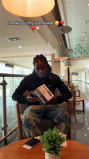 hanzi nabby unongogara uchiti Unoda musungo ❤️🤏please buy headphones, auinawo asakara 🤏🙌😂Thank you baby❤️🤏