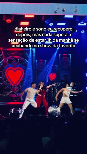 Experience the Energy of A Favorita Live Performance