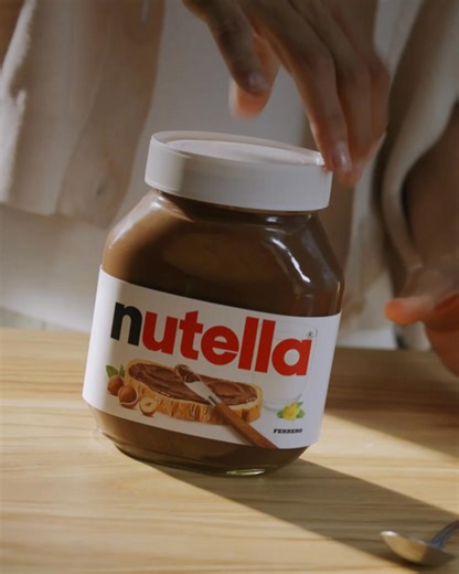 24K views · 168 reactions | The one & only: the recipe that has everyone smiling before even sitting down to enjoy it. It’s pancakes with Nutella®! Top it with fresh fruit to make this all-time classic the must-try breakfast of the season.  | Nutella | Facebook