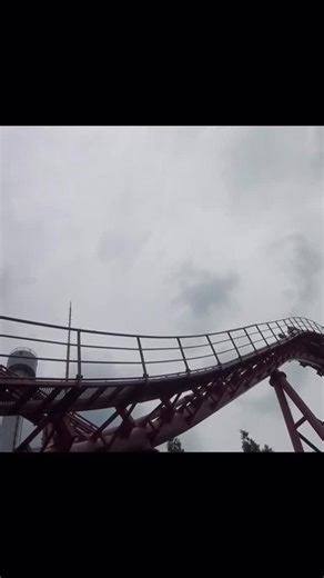 This Loop Screw roller coaster that used to be in Japan was pretty intense! | Theme Park Review