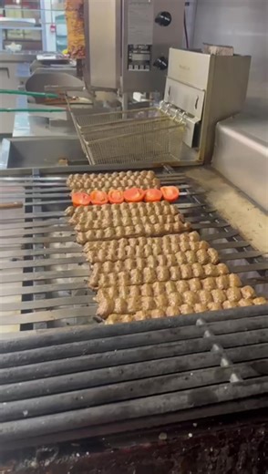 Enjoy our family platters 😍🥰 #ariyanamiddleeasternfood #fyp #kabobs #foryoupage