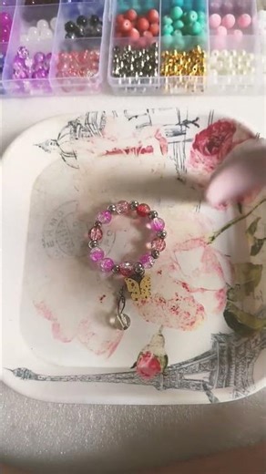 making bracelet with bracelet kit