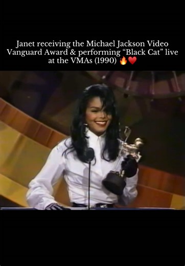 The 1st Black Woman and the youngest recipient to receive the Michael Jackson Video Vanguard Award at the 1990 MTV Video Music Awards 🏆. Janet put on one hell of a performance. 24 years old, creating her own path while making history and thanking those who have helped paved the way. I love my humble Queen @vmas #janetjackson #vmas 🔥♥️