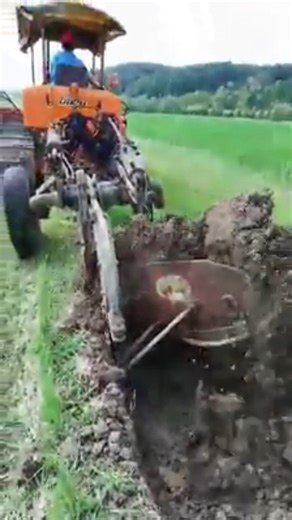 Fiat 120 C Crawler Tractor | Pure Italian Power