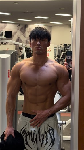 Justin Building on Instagram: "Upper chest building @breathedivinity code: justin > 01.22 @dfyne.official code: justin"