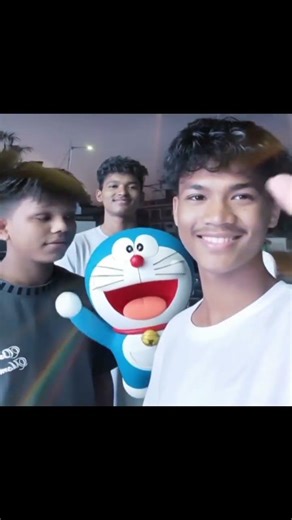 “Bachpan ke heroes ke saath main 🥹❤️