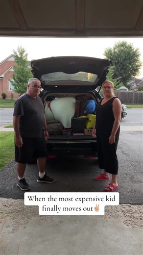 just trying to make light of moving several hours away from home🥲 #university #parentsvskids #happybirthdaymom #moveinday