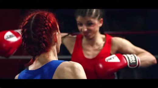 【中配】女子拳击史上最残暴的KO