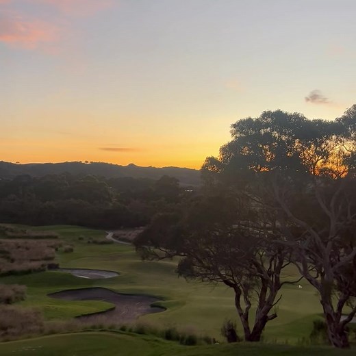 11 reactions | Good morning ️‍♂️️‍♀️ ⛳ Time to grab the clubs...