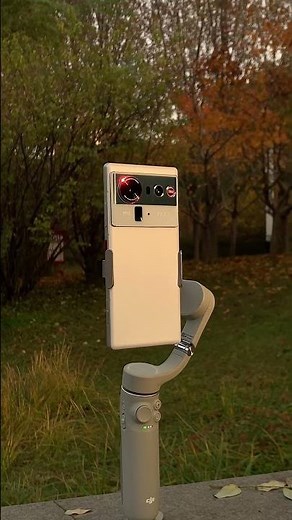 The design of the Nubia Z80 Ultra seems to be a breath of fresh air, upholding its own identity