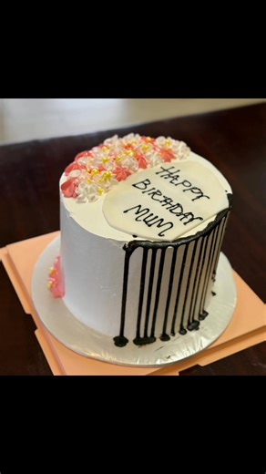 Thank you so much for my birthday wishes, i felt the love. Please send me your pin so that i can drop your piece of cake😁 May Allah grant us all a long healthy life.❤️ #loveyou | Lucky Mbabazi