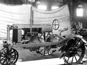 Experimental IH tractors part I