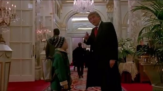 Donald Trump's cameo in lobby scene in Home Alone 2