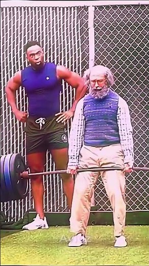 This professional Powerlifter pranks bodybuilders ￼