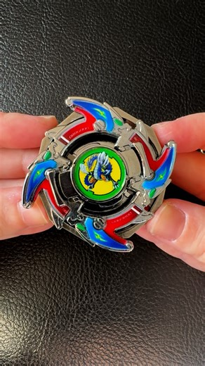 @jeyblades on Instagram: "All Metal Dragoon V (Chrome) Assembly Another stunning bey by @jawasjunkyard #beyblade #dragoon #dragoonv #bakutenshoot #plasticgeneration #metal #takaratomy #hasbro #assembly"