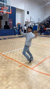 300K views · 4.2K reactions | The battle was on @homesteadshs as they brought the heat for this dance battle we can’t decide who won let us know down below who y’all think takes the crown? - - - - - #99jamz #dancebattle #homesteadhighschool #giddyupchallenge #99jamz #viral #explorepage #miami #305 #peprally | WEDR- 99 JAMZ | Facebook