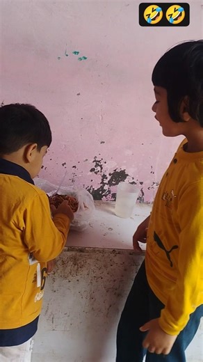 🤣🤣Rock paper scissor game #ytviralshorts #trendingshorts #viralvideo 😂😂