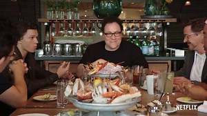 The Chef Show es un nuevo programa de Netflix que reúne a Jon Favreau y Roy Choi, quienes trabajaron juntos en Chef de 2014, ahora ambos exploraran sus recetas y técnicas favoritas junto a invitados del mundo del entretenimiento y del culinario. La primera temporada se estrenará el 7 de junio. | Paiki Network