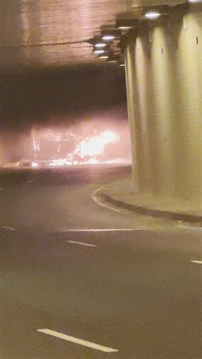 🚨EXPLOSION from Bus Fire in Washington DC 🚨Here's the bus on fire in the tunnel, and then some sort of following explosion. Fortunately, nobody hurt that we know of. The Metro bus driver escaped and there were no passengers...but as you can see in quoted post, the smoke consumed the skies around Capitol Hill...(courtesy: Brandon Levey via ABC News)More to come on @7NewsDC