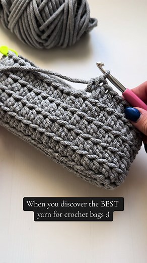 Best Yarn for Crochet Bags: Durable and Trendy Options