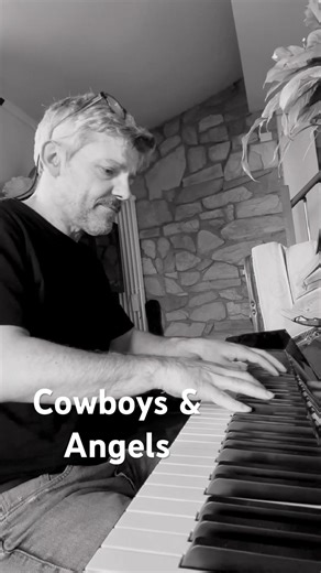 Cowboys & angels George Michael intro piano #piano #pianocover #musica