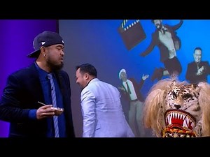 Lagi Asik Makan, Peppy Dikagetkan Sama yang Satu Ini (1/4)