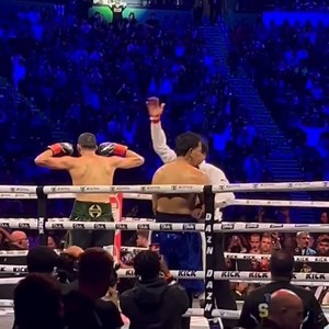 2.9M views · 10K reactions | Slim Albaher stops Salt Papi to complete the comeback  | MMA Fighting | Facebook