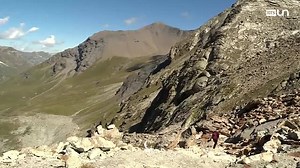 66K views · 476 reactions | Vous aimez l’air pur de la montagne? Le métier de gardien de cabane vous fait rêver? Vous allez voir que, malgré son cadre idyllique, cette fonction est loin d’être de tout repos. | RTSinfo | Facebook