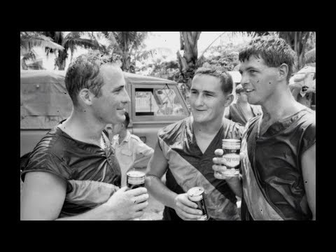 When Australian Drunk Beer In A Combat Zone, And Left Americans Speachless