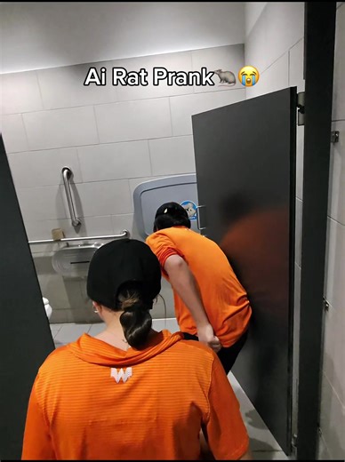 FOLLOW FOR MORE😭💀 #flashloop #explore #prank #jkwan | ai rat prank