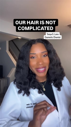 Hair care feels confusing because most people were never taught the foundation. Healthy hair isn’t about chasing products or random tips. It comes down to two biological systems: • Your scalp (living skin that needs balance) • Your hair (a fiber that responds to how it’s handled) When one is ignored, progress stalls…even when you’re “doing everything right.” 🙄 This is the Curly Chemistry framework. Everything else builds from here. ✨ Next up! The scalp; and why oil alone isn’t enough. Save this