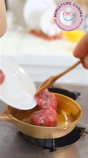 MINIATURE REAL FOOD COOKING