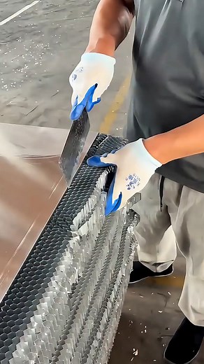 170K views · 232 reactions | Manufacturing process of all-aluminum honeycomb doors | Tech Treasures | Facebook