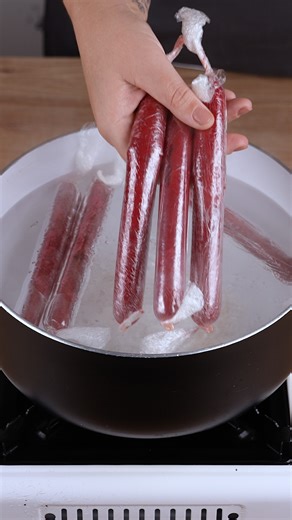 After this genius idea, I've never prepared hot dog any other way again! | That Recipe