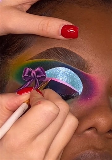 Sweet, Sharp, Slay 🤩 #plouisemakeup | Make Up