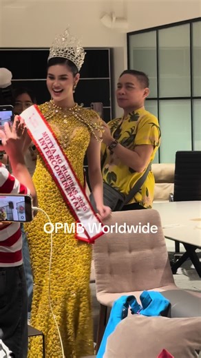 Birthday celebrant Mutya Ng Pilipinas Intercontinental Christina Vanhefflin grand entrance during her send off press conference tonight January 12 at CWC Design Center, Makati City. #MutyaNgPilipinasIntercontinental #ChristinaVangefflin #opmbworldwide