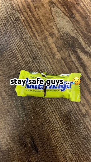 look what i found in my candy 😭😭 #undertale #halloween #spookymonth