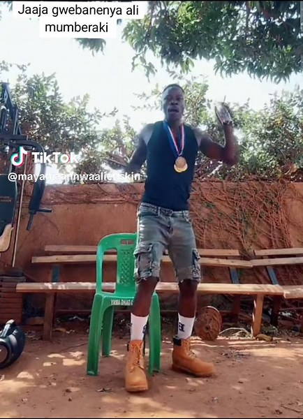 فيديوهات أنشأها Mayanja Ann wa Alien (@mayanjaannwaalienskin) باستخدام Lubale wange by Alienskin - NAJIM PRO 256🔥👊🏿