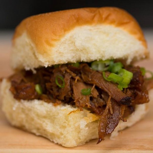 1.3M views · 11K shares | Slow Cooker Chinese Pulled Pork Full recipe: https://taste.md/2bBLs5a | Tastemade | Facebook
