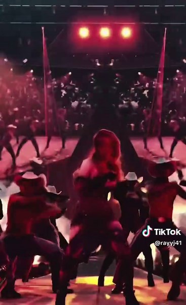 Sweet Honey Buckin': The Unique Club Beat Experience