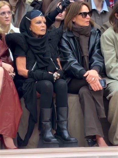 ILLUMINATI 0RGANIZATI0N 666 (@master_jeorge_barigo)’s videos with The Mass (The Live Experience) - ERA