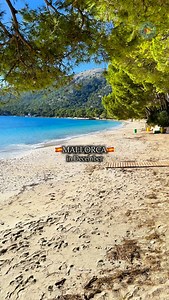 This is . . 👇🏼 . . 📍Playa de Formentor, Mallorca 🇪🇸 ⭐️Find the best discounts island-wide for car/boat/yacht rentals & activities on our profile Daylight at Playa de Formentor feels like a dream — golden sand, turquoise sea, and the gentle sound of waves under the bright Mediterranean sun. 🌊☀️ In December, Mallorca reveals its calmest and most authentic side. The beach lies quiet and untouched, surrounded by pine-covered hills and the rugged Tramuntana Mountains. It’s peaceful, beautiful, 