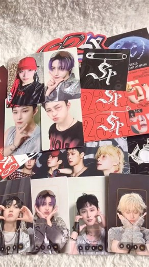 Unboxing “main ver.” of Oneus 5X album ฅ(•- •マ #oneus #kpopunboxing #kpopalbum