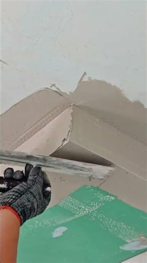 viral tutorial on plastering or plastering ceiling corners #viral #interiordesign #construction
